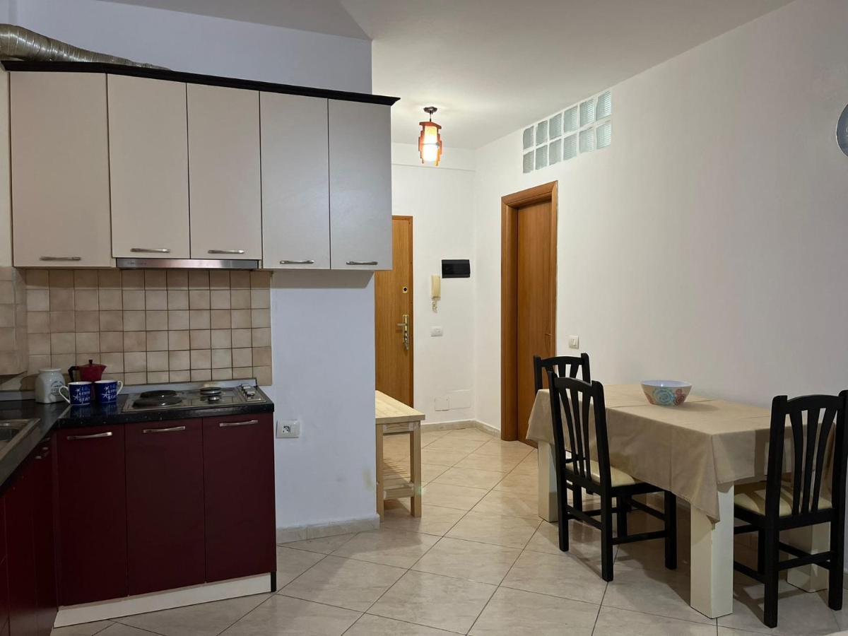 Lungomare Vlore Con Garage Privato 2 Apartment Exterior photo